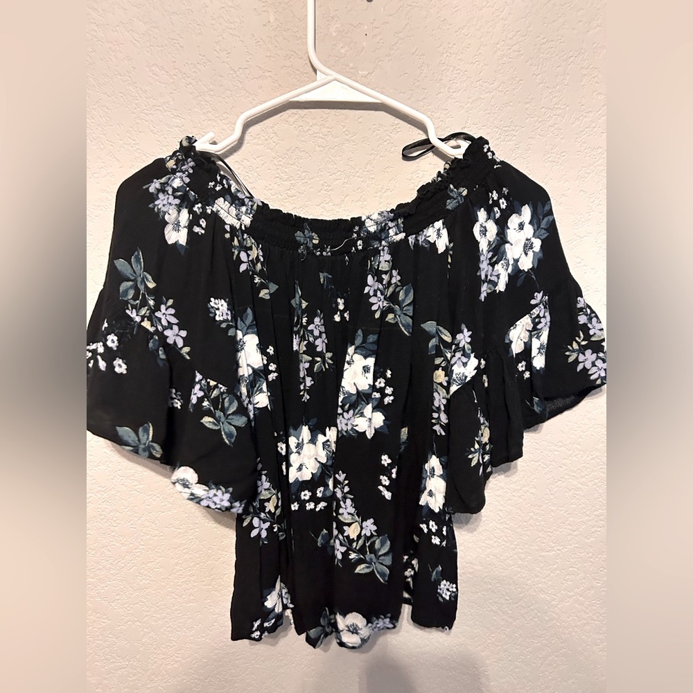Floral Off the Shoulder Shirt